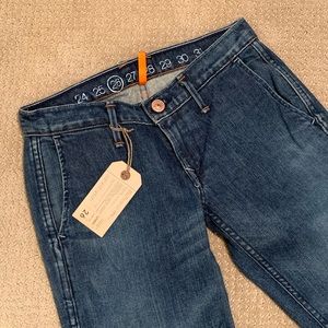 NWT Ernest Sewn Jeans